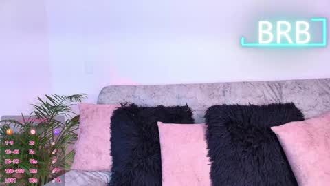 Snapshot of jules_n_gia chatting on May 3, 2026, 2:34 pm Jules and Gia online show from May 3, 2026, 2:34 pm
