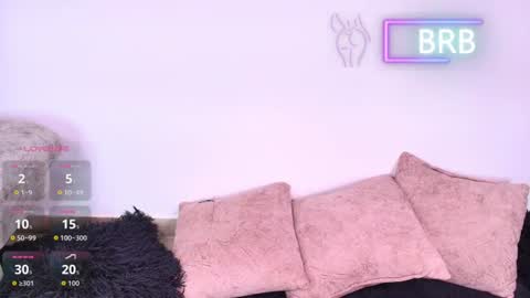 Jules and Gia online show from July 29, 2026, 9:40 am