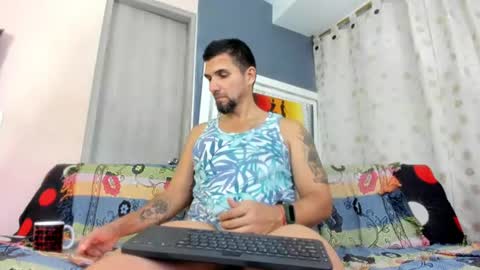 juleslake2 online show from July 20, 2026, 8:44 pm