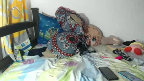 Julfigo online show from September 9, 2025, 7:02 pm