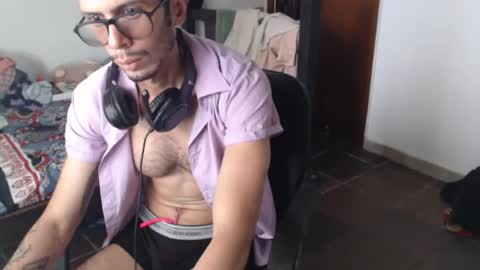 Julfigo online show from July 11, 2026, 4:10 pm