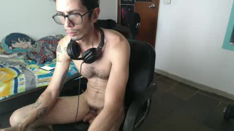 Julfigo online show from July 31, 2026, 6:40 pm