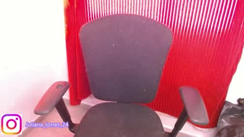 Snapshot of juli_69 chatting on January 29, 2025, 6:07 pm Juliana Torres online show from January 29, 2025, 6:07 pm