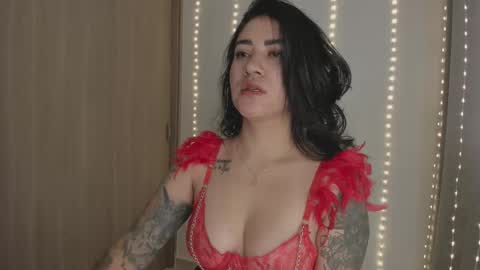 Snapshot of juli_hairy chatting on March 19, 2026, 12:53 pm Juli Modelo Independiente online show from March 19, 2026, 12:53 pm
