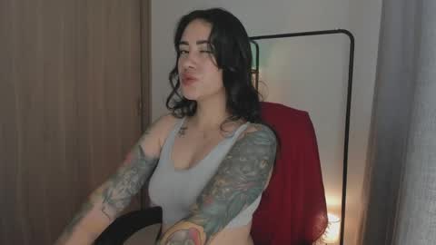 Snapshot of juli_hairy chatting on May 5, 2026, 6:27 pm Juli Modelo Independiente online show from May 5, 2026, 6:27 pm