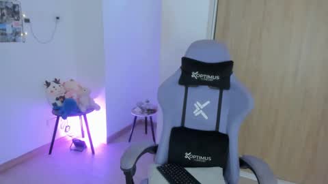 Snapshot of juli_santos_22 chatting on October 6, 2025, 6:38 pm juli_santos_22 online show from October 6, 2025, 6:38 pm