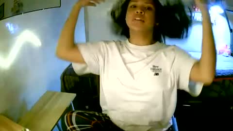 julia199755 online show from June 15, 2026, 8:49 am