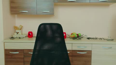 JuliaJae online show from June 8, 2026, 6:36 am