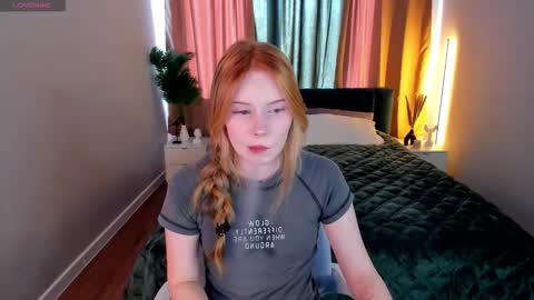 Julia online show from February 3, 2026, 6:40 am