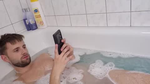 Snapshot of julia_official chatting on November 8, 2025, 1:22 pm julia_official online show from November 8, 2025, 1:22 pm