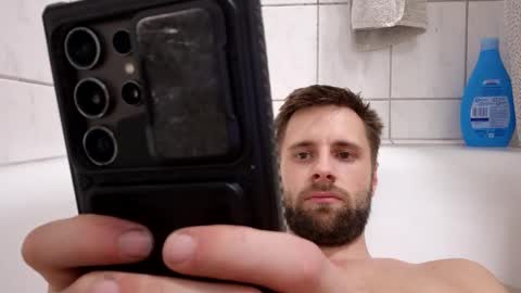 Snapshot of julia_official chatting on February 11, 2026, 9:20 pm julia_official online show from February 11, 2026, 9:20 pm