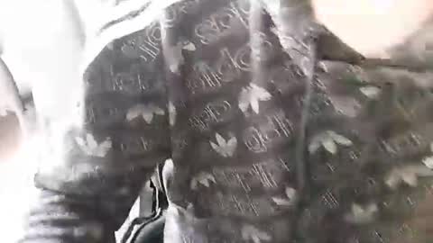 Snapshot of julia_official chatting on February 13, 2026, 12:01 pm julia_official online show from February 13, 2026, 12:01 pm