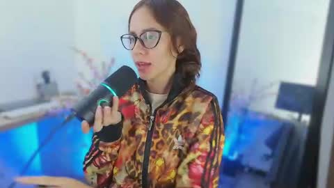 Snapshot of julia_roberts420 chatting on July 12, 2026, 4:53 pm Julia Schedule 10 pm to 4 am GTM-5 online show from July 12, 2026, 4:53 pm