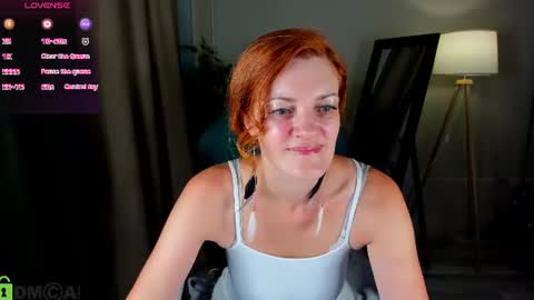 Snapshot of julia_suny chatting on July 3, 2026, 8:32 am julia_suny online show from July 3, 2026, 8:32 am