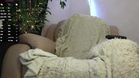 Snapshot of julia_wilson chatting on October 8, 2025, 11:41 am ALL MY CONTENT at online show from October 8, 2025, 11:41 am