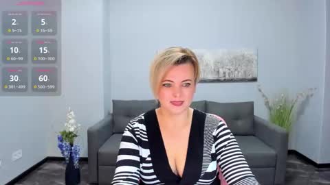 Julia online show from November 20, 2025, 7:19 am