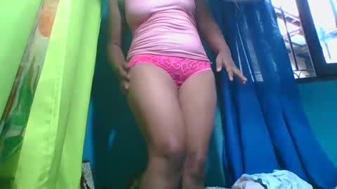 juliah02 online show from February 2, 2025, 3:07 pm