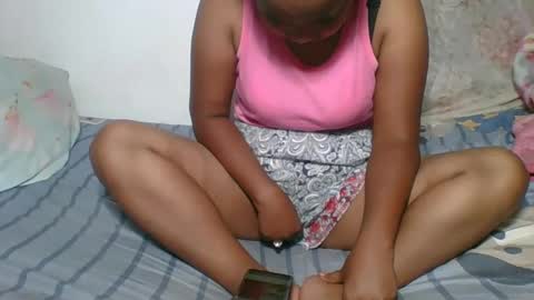 juliah02 online show from March 8, 2025, 11:16 am