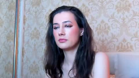 Snapshot of juliahunts chatting on July 15, 2026, 11:15 am JuliaHunt online show from July 15, 2026, 11:15 am