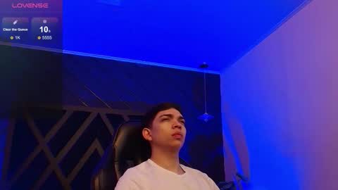 JULIAN  online show from March 17, 2026, 11:13 am