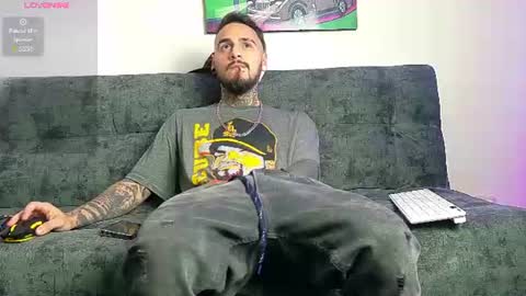 Snapshot of julian_tattoo chatting on July 8, 2026, 6:45 pm Julian independent model online show from July 8, 2026, 6:45 pm