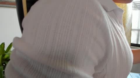 julian_wallace online show from April 29, 2026, 7:42 pm