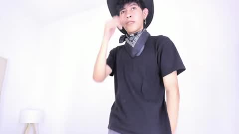 Snapshot of julian_xp chatting on July 16, 2026, 7:09 pm Julian online show from July 16, 2026, 7:09 pm