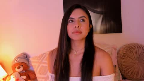 Snapshot of juliana_cute_22 chatting on March 27, 2026, 1:55 am Juliana online show from March 27, 2026, 1:55 am