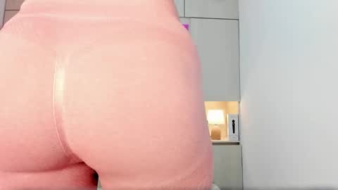 julianablaze online show from February 15, 2026, 4:09 am