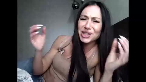 julianagold1 online show from October 29, 2025, 9:16 pm
