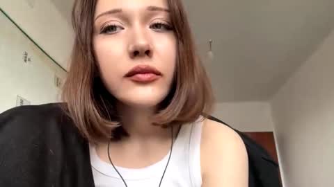 Kira online show from March 17, 2026, 9:12 am