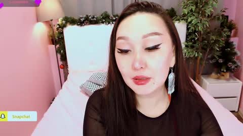 Snapshot of julianna_jamii chatting on January 5, 2025, 9:14 pm Julianna online show from January 5, 2025, 9:14 pm