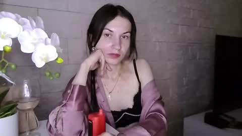 Julia online show from July 28, 2026, 7:39 pm