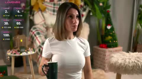 Snapshot of juliarichard chatting on December 18, 2025, 10:21 am Julie online show from December 18, 2025, 10:21 am