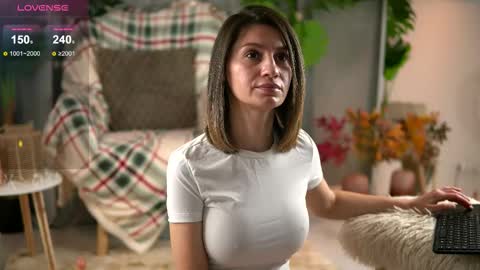 Snapshot of juliarichard chatting on January 15, 2026, 11:15 am Julie online show from January 15, 2026, 11:15 am