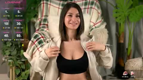 Snapshot of juliarichard chatting on March 4, 2026, 8:09 am Julie online show from March 4, 2026, 8:09 am