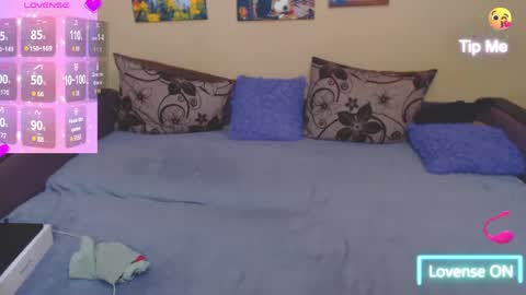 Snapshot of juliasane_ chatting on May 13, 2026, 4:15 pm Jul online show from May 13, 2026, 4:15 pm