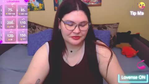Snapshot of juliasane_ chatting on May 18, 2026, 7:31 pm Jul online show from May 18, 2026, 7:31 pm