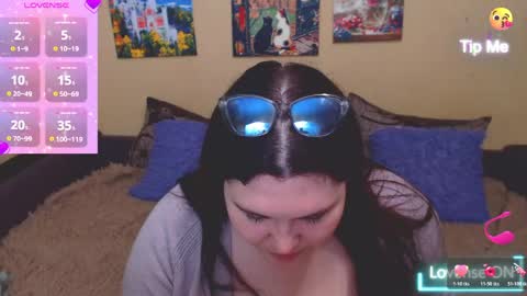 Snapshot of juliasane_ chatting on May 31, 2026, 6:09 pm Jul online show from May 31, 2026, 6:09 pm