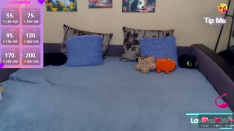 Snapshot of juliasane_ chatting on July 10, 2026, 9:34 am Jul online show from July 10, 2026, 9:34 am