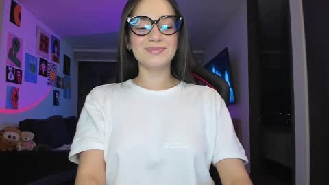 Jeimy Help me to reach 100 thumbs up online show from June 7, 2026, 2:16 am