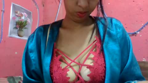 julie0612 online show from June 13, 2026, 6:11 am