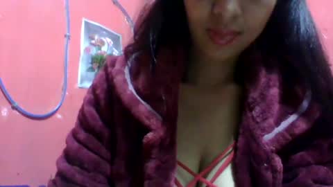 julie0612 online show from June 14, 2026, 6:43 pm