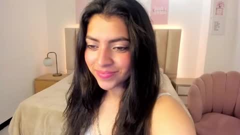 Snapshot of julie_devani chatting on November 20, 2025, 8:41 pm julie_devani online show from November 20, 2025, 8:41 pm