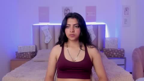 Snapshot of julie_devani chatting on January 5, 2026, 8:23 pm julie_devani online show from January 5, 2026, 8:23 pm