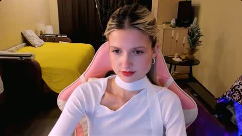 Julie online show from December 18, 2025, 2:45 pm