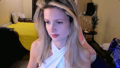 Julie online show from December 20, 2025, 1:29 pm