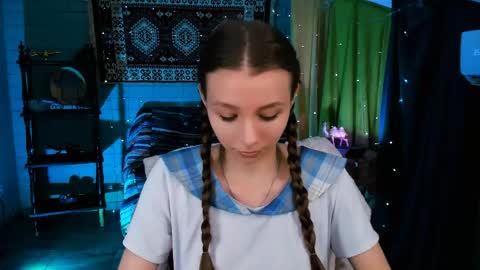 Snapshot of juliedaniel chatting on May 19, 2026, 8:09 am juliedaniel online show from May 19, 2026, 8:09 am