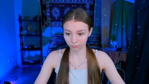 Snapshot of juliedaniel chatting on June 1, 2026, 8:05 am juliedaniel online show from June 1, 2026, 8:05 am