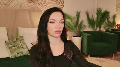 juliehill online show from February 18, 2026, 7:26 am